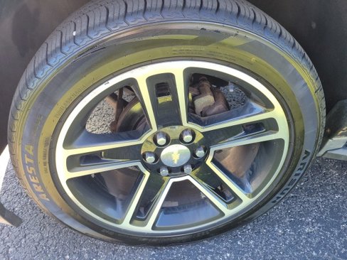 Used 2016 Chevrolet Suburban LT image 8