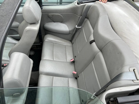 Used 2002 Volkswagen Cabrio GLX image 17