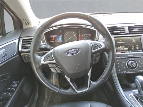 Used 2015 Ford Fusion Titanium image 12