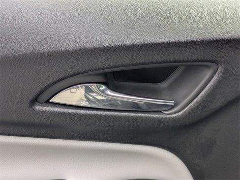 Used 2023 Chevrolet Equinox LS image 28