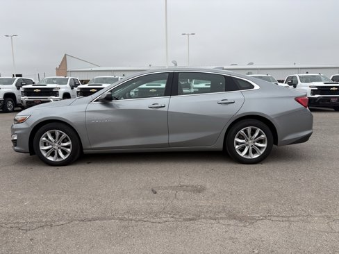 Used 2024 Chevrolet Malibu LT image 2