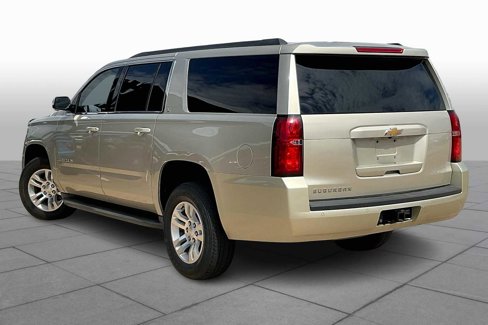 Used 2015 Chevrolet Suburban LT image 12