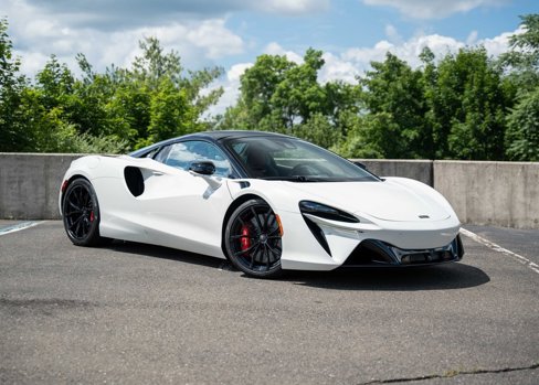 New 2025 McLaren Artura Spider image 11
