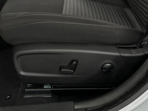 Used 2023 Dodge Charger SXT image 13