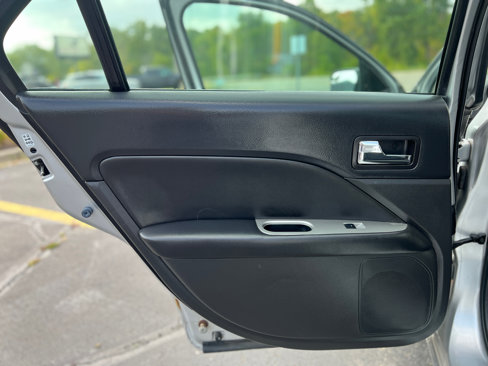 Used 2012 Ford Fusion SEL image 27