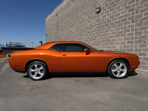 Used 2011 Dodge Challenger R/T image 4