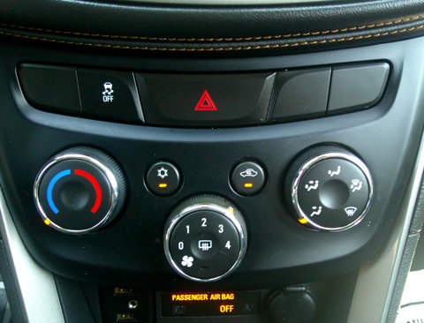 Used 2019 Chevrolet Trax LT image 25