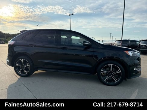 Used 2019 Ford Edge ST image 25