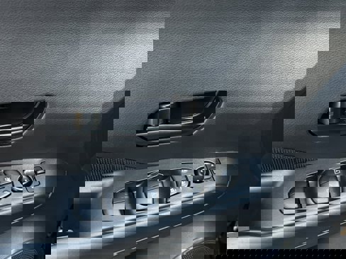 Certified 2025 Nissan Kicks Play S image 23