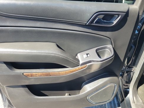 Used 2016 Chevrolet Suburban LT image 28