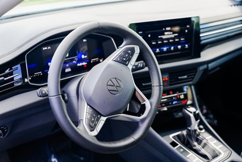 New 2025 Volkswagen Jetta S image 9