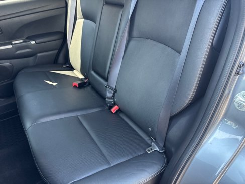 Used 2018 Mitsubishi Outlander Sport SEL image 17