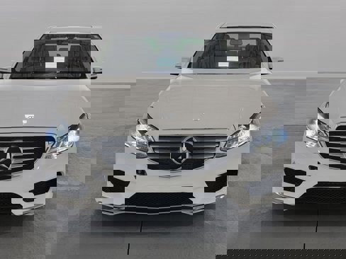 Used 2014 Mercedes-Benz E 350 Sedan image 3
