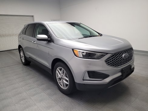 Used 2024 Ford Edge SEL image 13