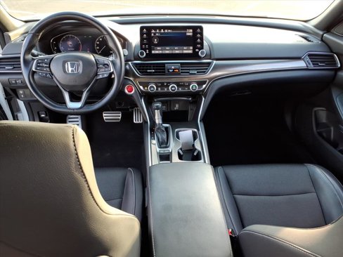 Used 2018 Honda Accord Sport image 15