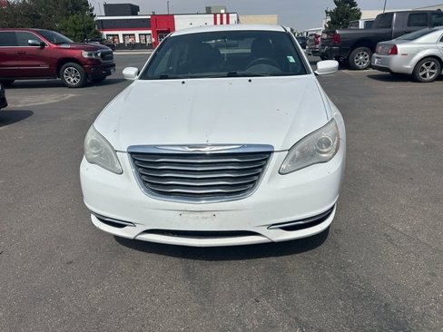 Used 2013 Chrysler 200 LX image 9