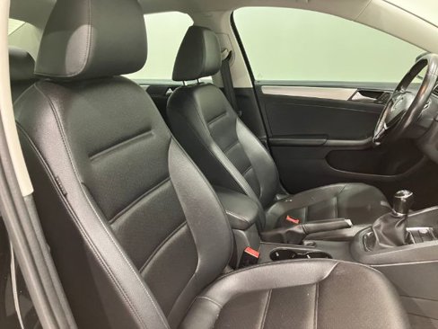 Used 2017 Volkswagen Jetta SE image 50