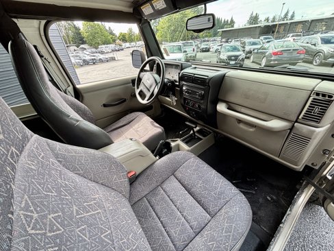 Used 2004 Jeep Wrangler Rubicon image 10