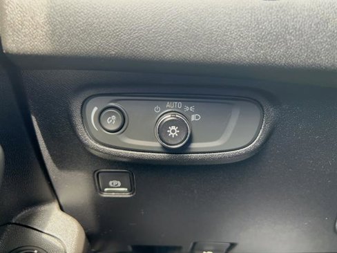 Used 2019 GMC Terrain SLE w/ Driver Convenience Package image 26