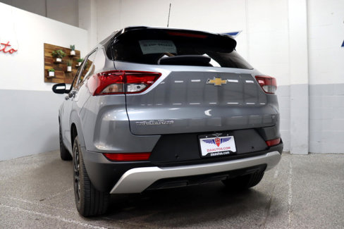 Used 2021 Chevrolet TrailBlazer LT w/ Premium Seating Package image 3