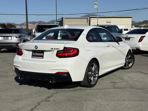 Used 2015 BMW M235i Coupe image 8