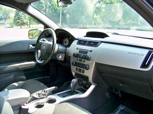 Used 2009 Ford Focus SES image 35