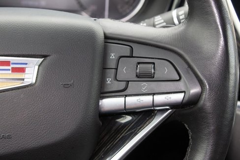 Used 2021 Cadillac XT6 Premium Luxury image 33