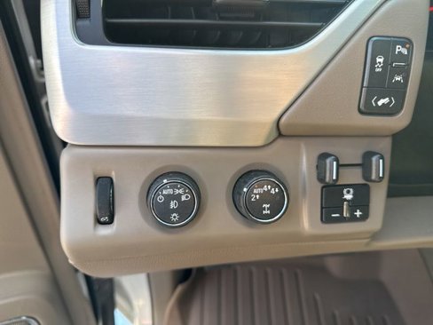 Used 2019 GMC Yukon XL SLT w/ Open Road Package image 29