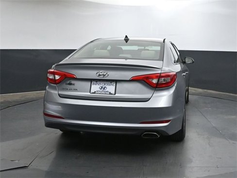 Used 2015 Hyundai Sonata SE image 6
