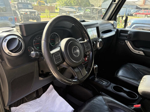 Used 2015 Jeep Wrangler Unlimited Sahara w/ Dual Top Group image 14