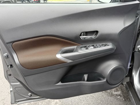 Certified 2024 Nissan Kicks SR image 12