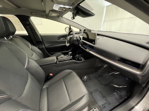 Certified 2024 Toyota Prius XLE image 8