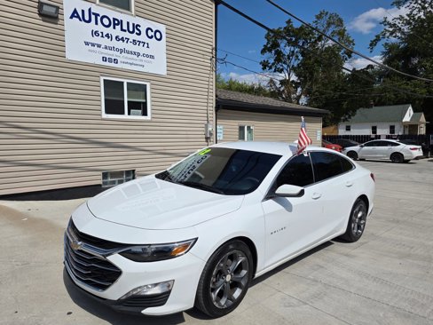 Used 2021 Chevrolet Malibu LT image 2