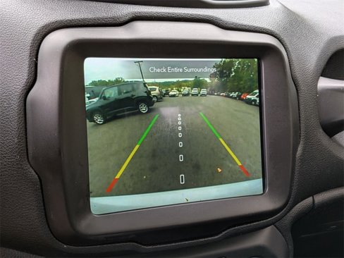 Used 2020 Jeep Renegade Limited w/ UConnect 8.4 Nav Group image 17