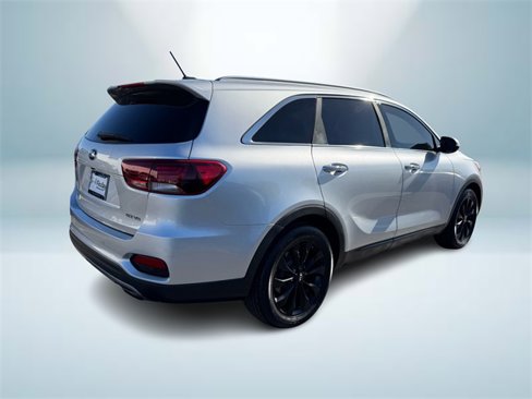 Used 2020 Kia Sorento EX image 4