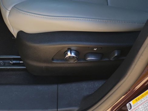 Used 2022 Cadillac XT4 Premium Luxury w/ Technology Package image 20