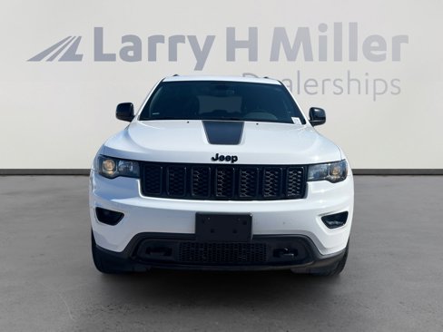 Used 2019 Jeep Grand Cherokee Laredo image 8