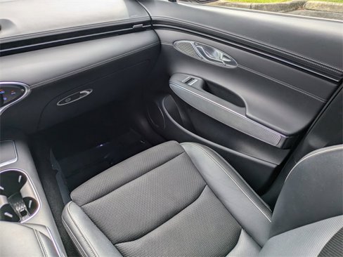 Used 2023 Genesis GV70 2.5T Sport Prestige w/ Sport Prestige Package image 17
