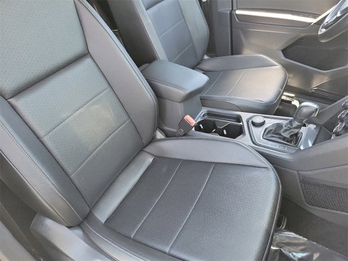 Used 2019 Volkswagen Tiguan SE image 16