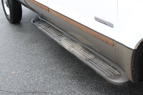 Used 2004 Ford F350 Lariat image 10