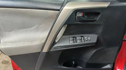 Used 2014 Toyota RAV4 LE image 10