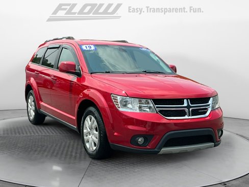 Used 2019 Dodge Journey SE image 1