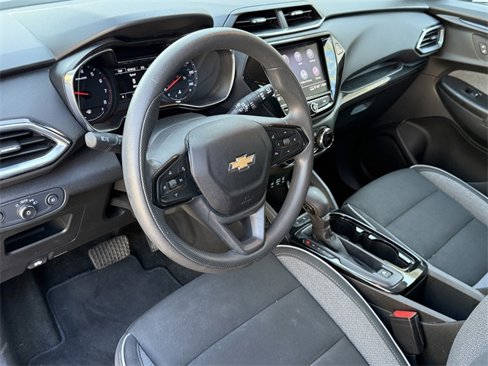 Used 2022 Chevrolet TrailBlazer LT w/ Convenience Package image 16
