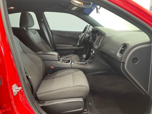 Used 2018 Dodge Charger SXT image 14