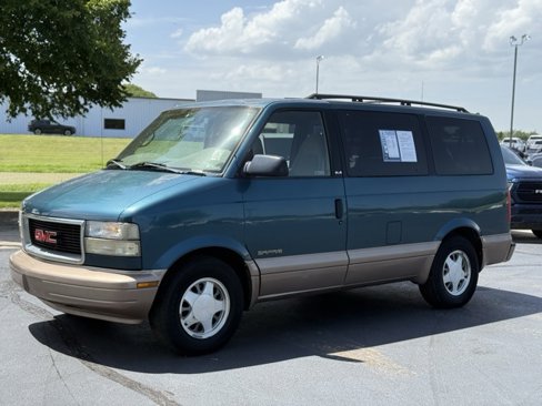 Used 1998 GMC Safari SLE image 3