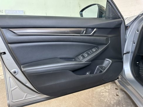 Used 2022 Honda Accord Sport image 19
