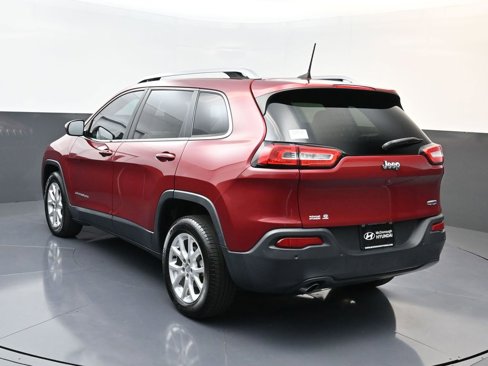 Used 2017 Jeep Cherokee Latitude w/ Safety/Convenience Group image 5