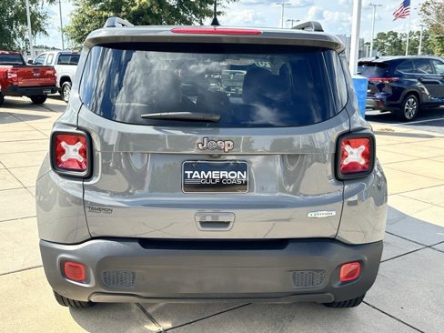 Used 2020 Jeep Renegade Latitude w/ Popular Equipment Group image 3