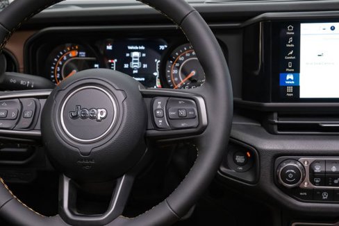 Used 2024 Jeep Wrangler Unlimited Sport image 63