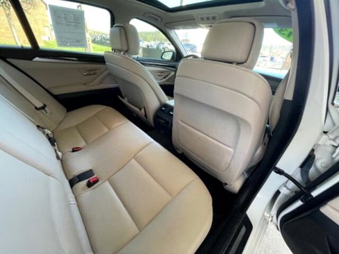 Used 2013 BMW 528i xDrive Sedan image 15